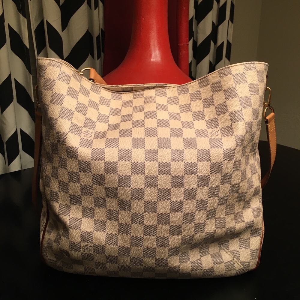 ❤SOLD❤ Louis Vuitton Azur Soffi - Picture 2 of 8